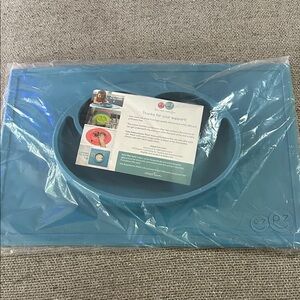 EZPZ Blue Silicone Placemat NEW